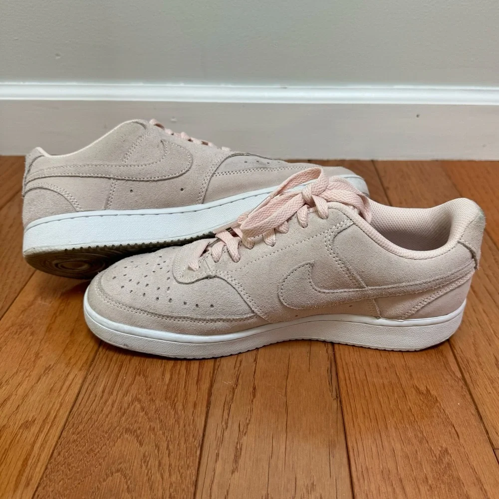 Nike Court Vision Low Top Light‎ Pink Suede Size 8.5
